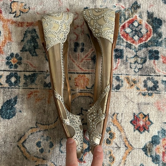 Badgley Mischka Gigi Crystal Pointed Toe Flats Size 8.5 - Picture 6 of 11